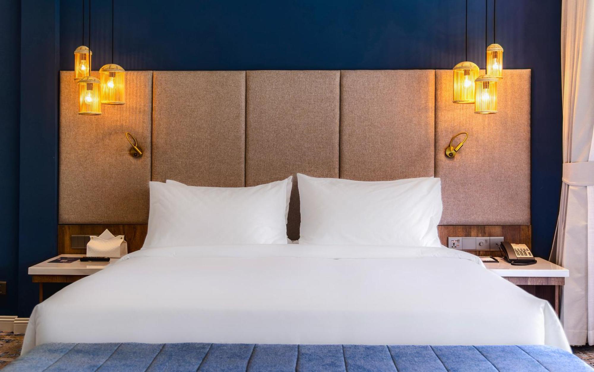 ควีนโก โฮเต็ลแอนด์กาสิโน Hotel สีหนุวิลล์ ภายนอก รูปภาพ